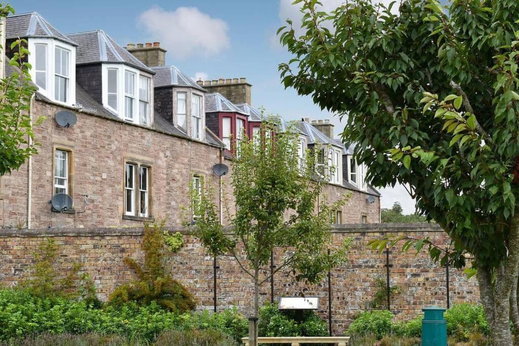 Ferienwohnung Marys Garden View North Jedburgh Exterior foto
